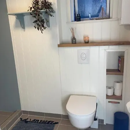 Lovely Summer House In Tranquil Nature, Ebeltoft