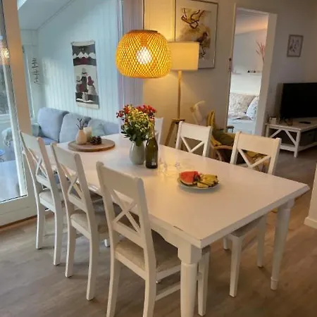 Lovely Summer House In Tranquil Nature, Casa vacanze